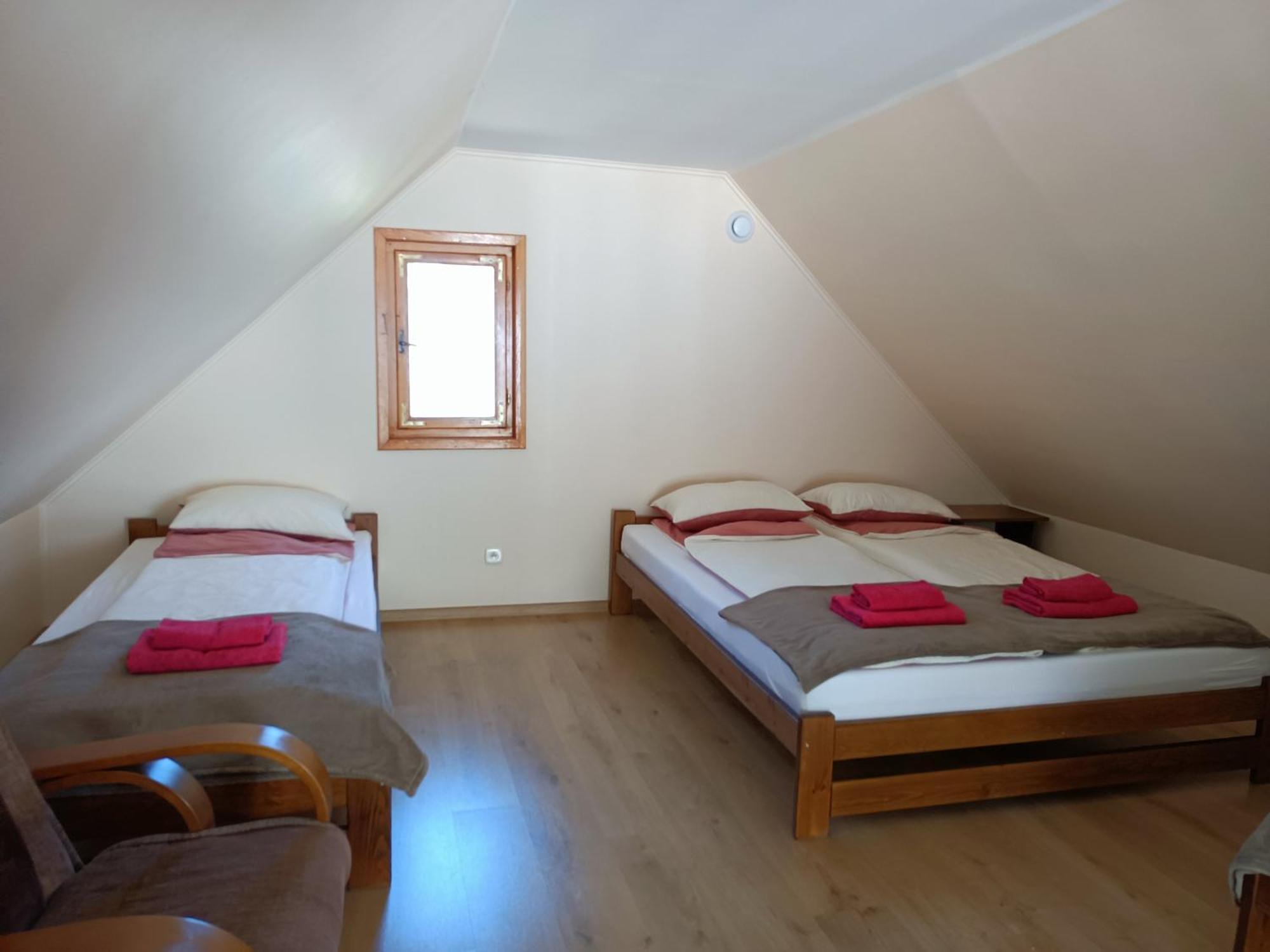 Harnasiowa Chatka Jarosławiec Chambre photo